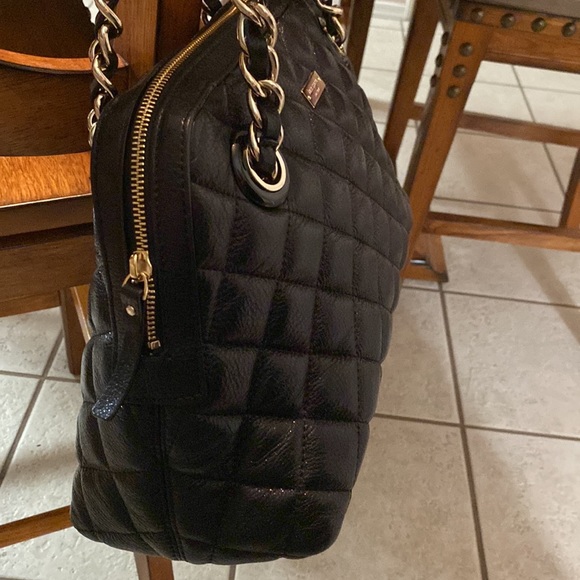 Kate Spade ♠️ Black Quilted bag w/gold chain handle details - Picture 5 of 15
